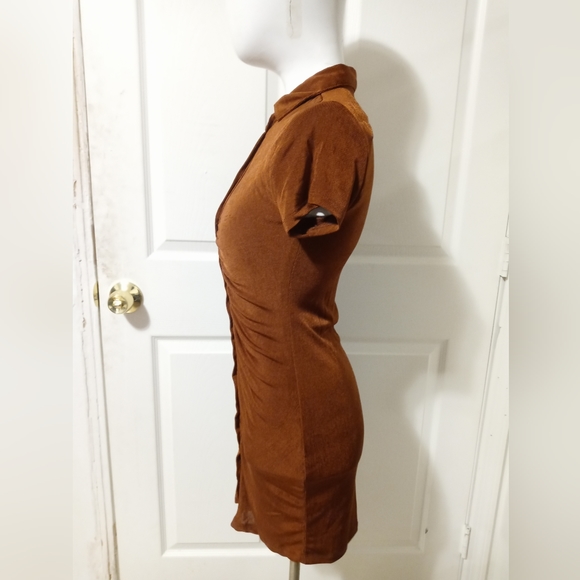 NWT FashionNova Janelle Ruched Shirt Dress Cognac Size S - Picture 3 of 5